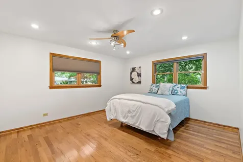 1395 Oakland Drive Sycamore IL 60178