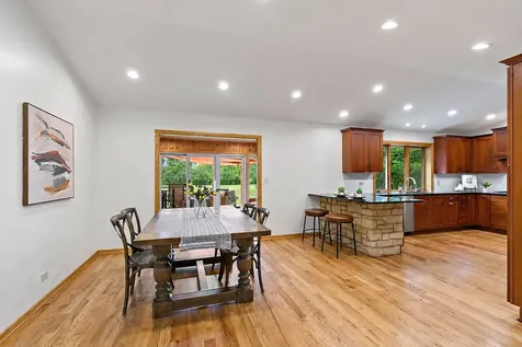 1395 Oakland Drive Sycamore IL 60178
