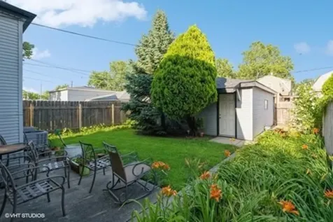 5639 North Karlov Avenue Chicago IL 60646