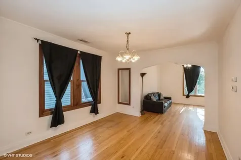 5639 North Karlov Avenue Chicago IL 60646