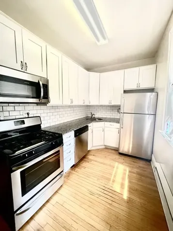 3917 North Southport Avenue Chicago IL 60613