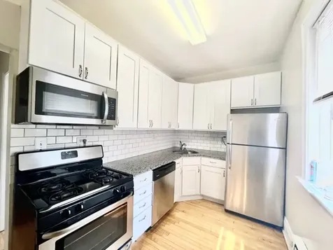 3917 North Southport Avenue Chicago IL 60613