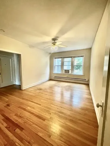 3917 North Southport Avenue Chicago IL 60613