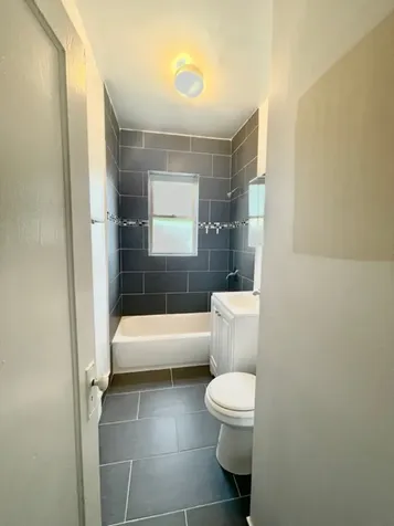 3917 North Southport Avenue Chicago IL 60613
