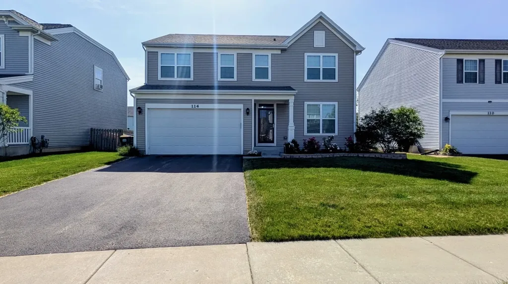 114 Gala Drive Mundelein IL 60060