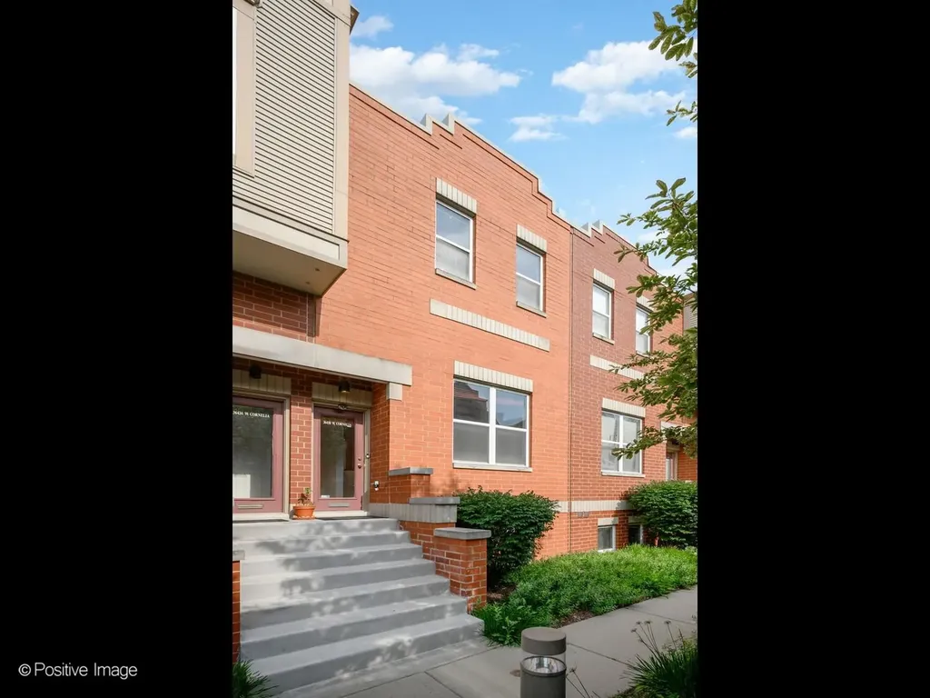 3643 West Cornelia Avenue Chicago IL 60618
