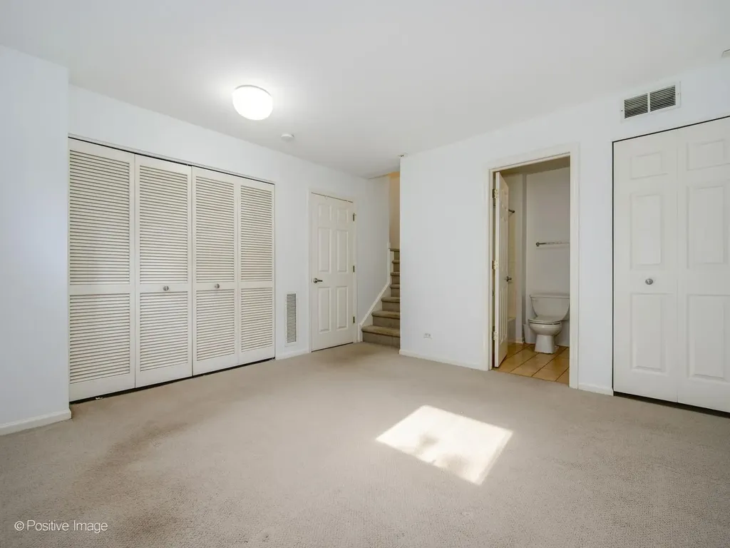 3643 West Cornelia Avenue Chicago IL 60618