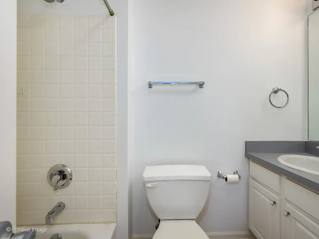 3643 West Cornelia Avenue Chicago IL 60618