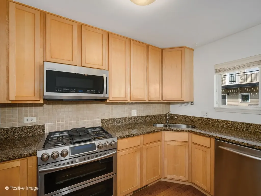 3643 West Cornelia Avenue Chicago IL 60618