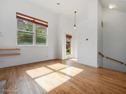 3643 West Cornelia Avenue Chicago IL 60618