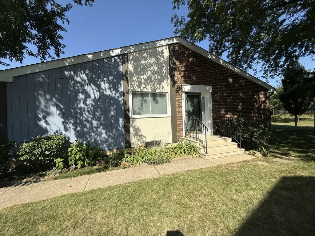 550 Sundance Drive Bolingbrook IL 60440