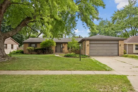 1441 Maple Lane Elgin IL 60123