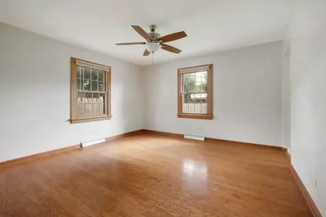 1441 Maple Lane Elgin IL 60123