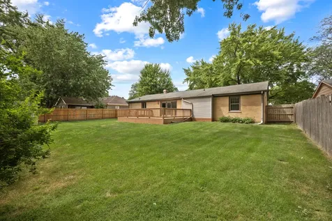 1441 Maple Lane Elgin IL 60123