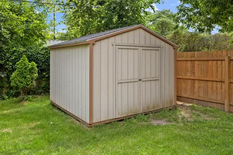 1441 Maple Lane Elgin IL 60123