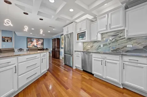 1350 North Western Avenue Lake Forest IL 60045