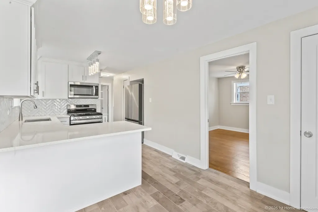 4324 South Keating Avenue Chicago IL 60632