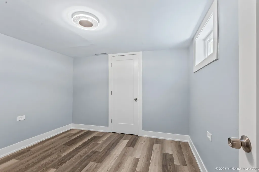 4324 South Keating Avenue Chicago IL 60632