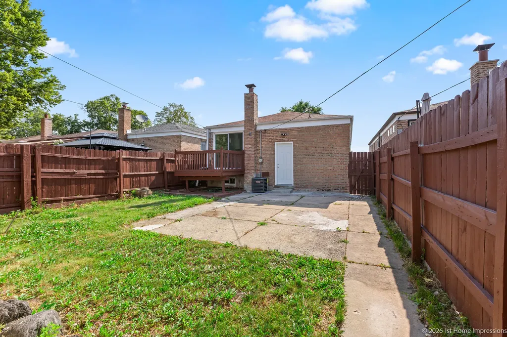4324 South Keating Avenue Chicago IL 60632