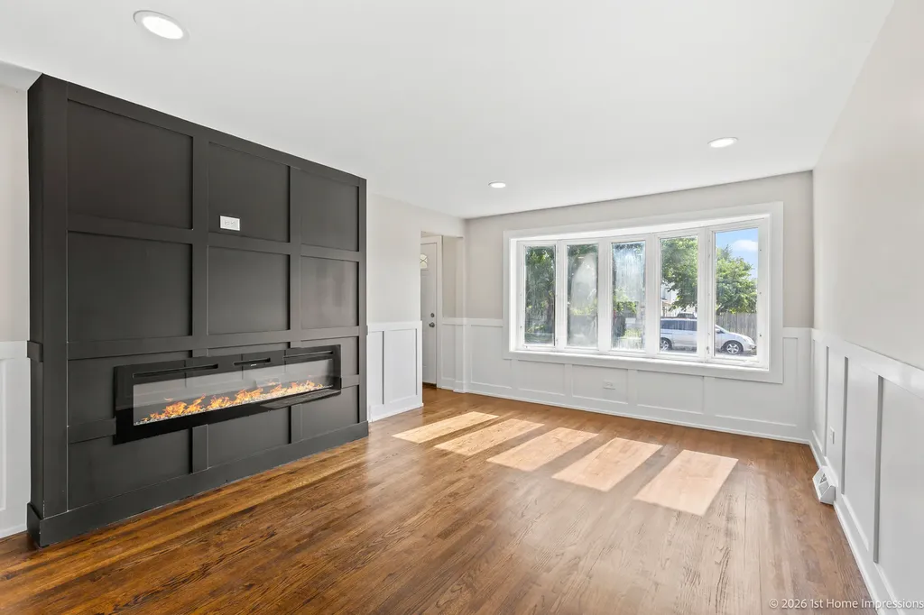 4324 South Keating Avenue Chicago IL 60632