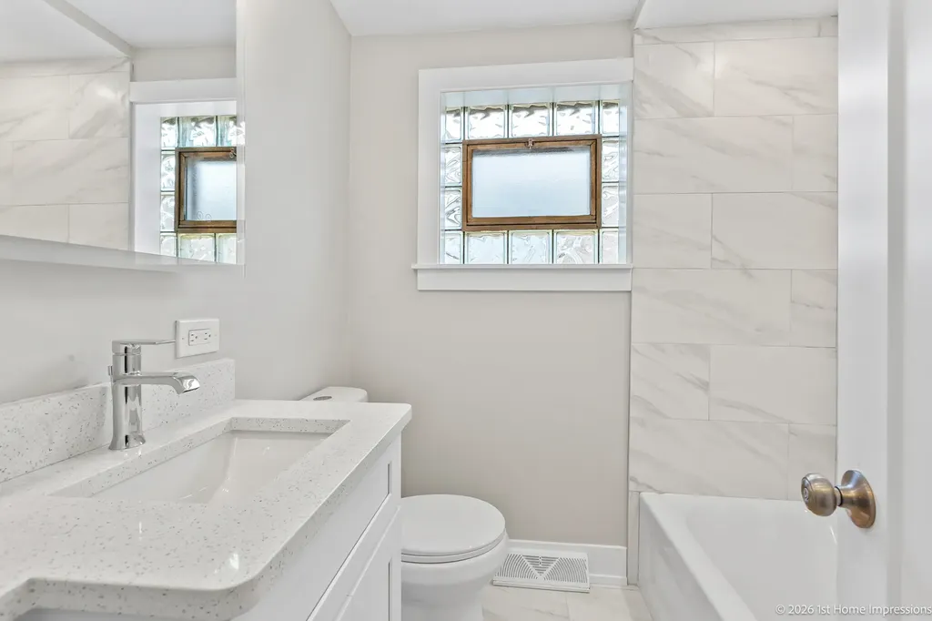 4324 South Keating Avenue Chicago IL 60632