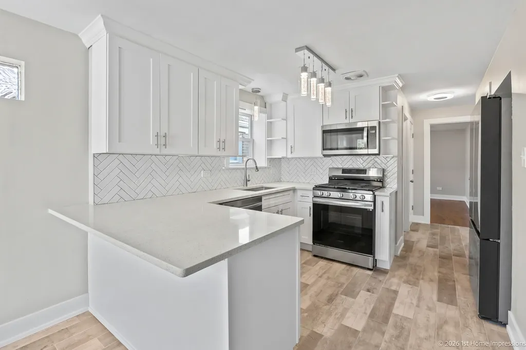 4324 South Keating Avenue Chicago IL 60632
