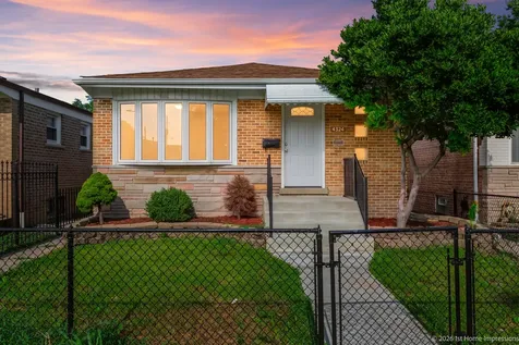 4324 South Keating Avenue Chicago IL 60632