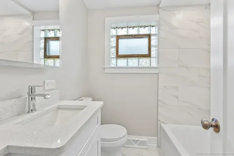 4324 South Keating Avenue Chicago IL 60632