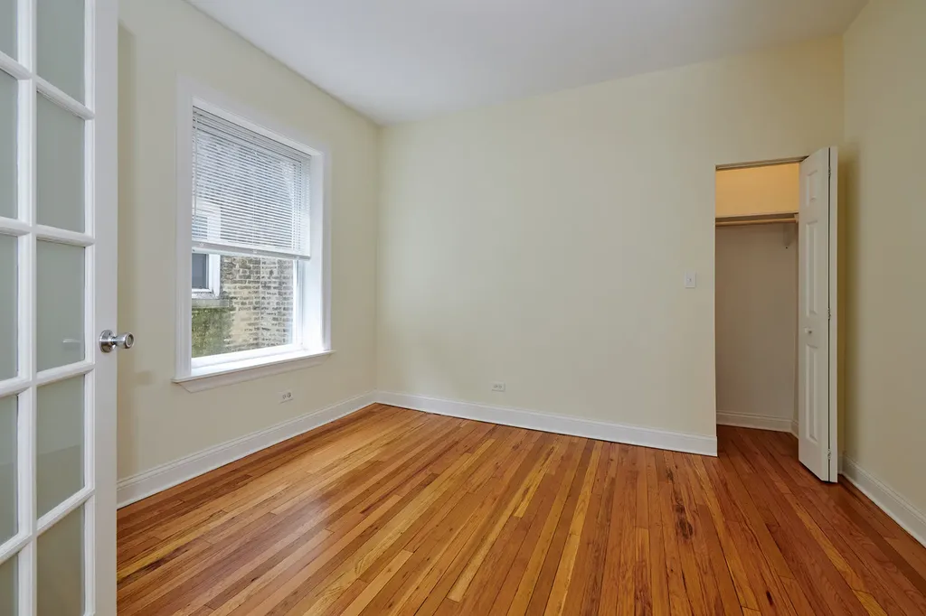 7209 North Damen Avenue Chicago IL 60626