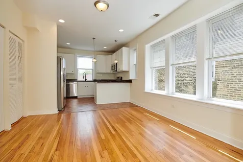 7209 North Damen Avenue Chicago IL 60626