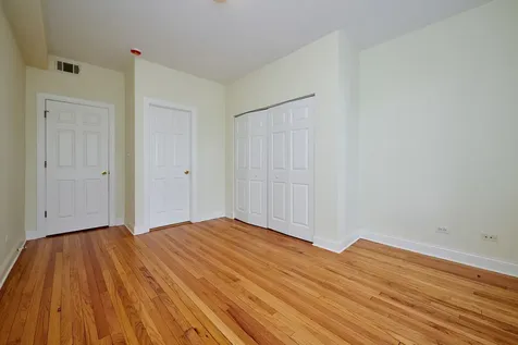 7209 North Damen Avenue Chicago IL 60626