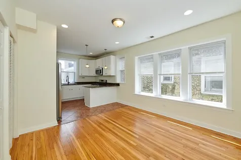 7209 North Damen Avenue Chicago IL 60626