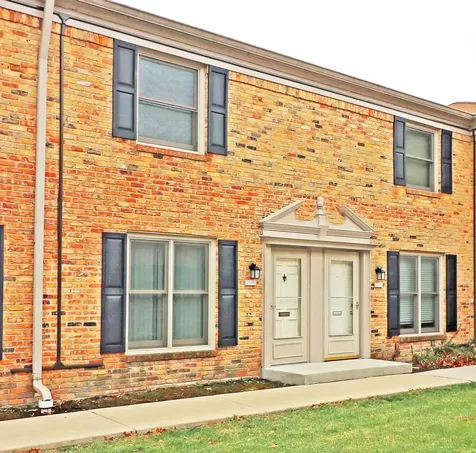 1723 Sessions Walk Hoffman Estates IL 60195
