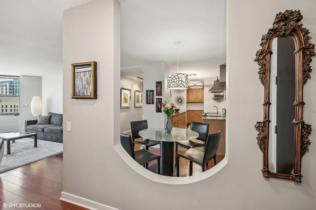 535 North Michigan Avenue Chicago IL 60611