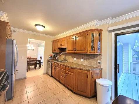 351 Newgate Court Schaumburg IL 60193