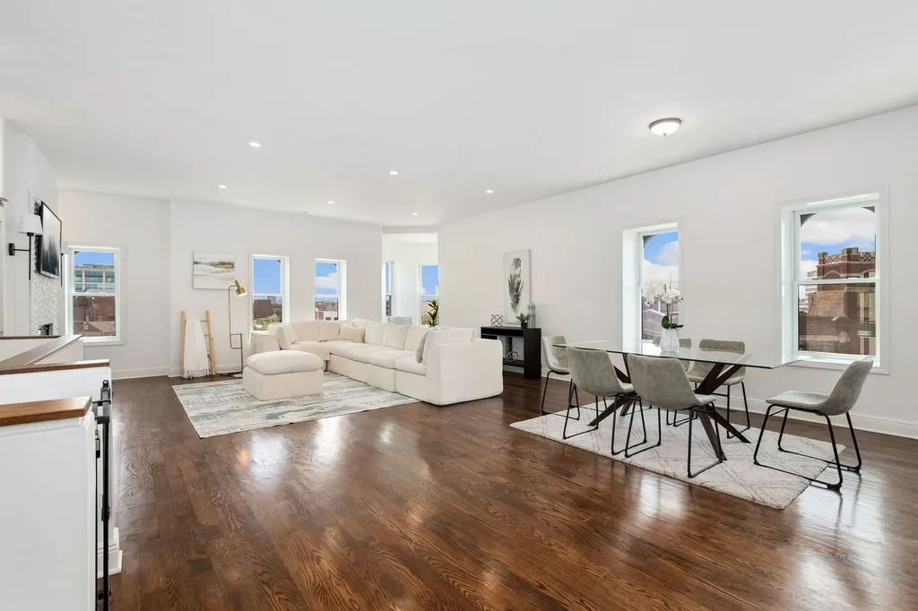 958 West Willow Street Chicago IL 60614
