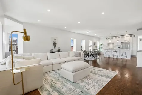 958 West Willow Street Chicago IL 60614