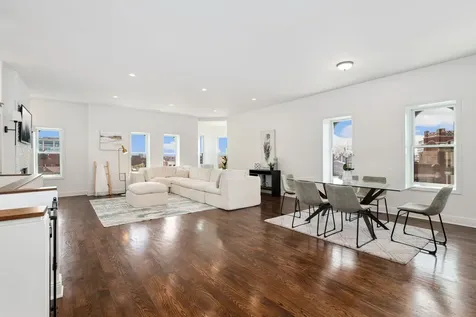 958 West Willow Street Chicago IL 60614