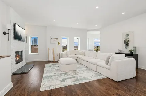 958 West Willow Street Chicago IL 60614