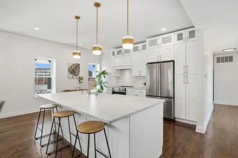 958 West Willow Street Chicago IL 60614