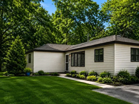 24 John Street Crystal Lake IL 60014
