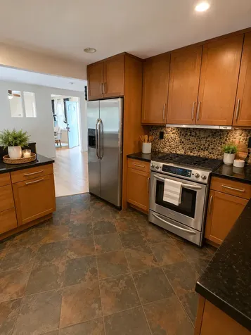 24 John Street Crystal Lake IL 60014