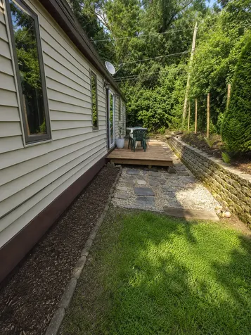 24 John Street Crystal Lake IL 60014
