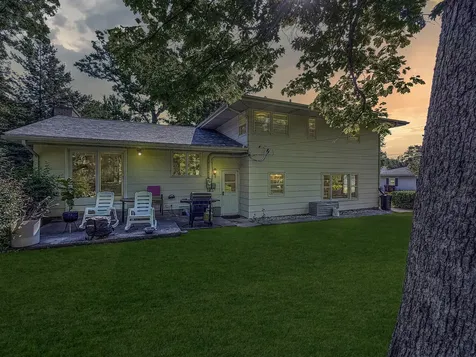 4705 Wild Cherry Road Crystal Lake IL 60012