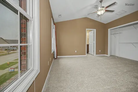 1820 Glenbridge Road Bloomington IL 61704