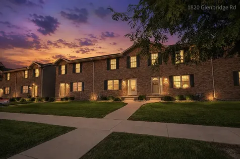 1820 Glenbridge Road Bloomington IL 61704