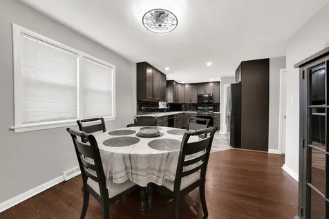 10320 Laramie Avenue Oak Lawn IL 60453