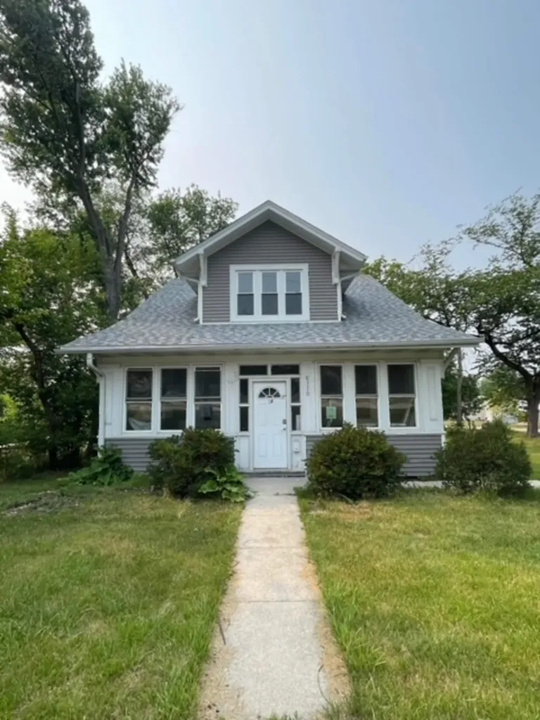 8370 Archer Avenue Willow Springs IL 60480