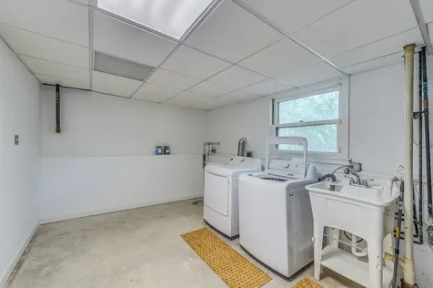 23016 Valley Drive Richton Park IL 60471