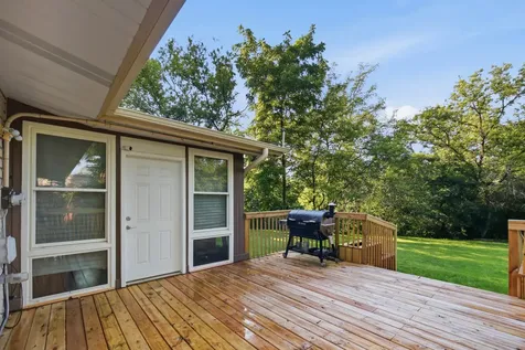 17 Crestview Terrace Buffalo Grove IL 60089